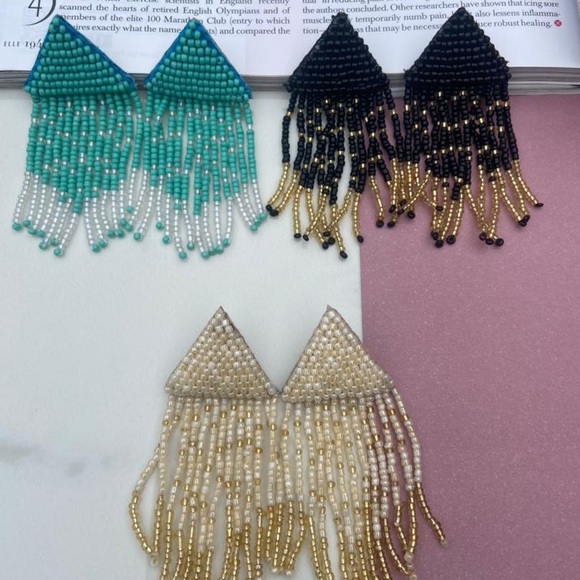 handmade earrings in multiple colors made in venezuela - Picture 1 of 1